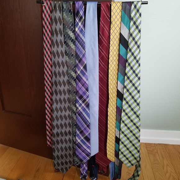 Assorted ties - Picture 2 of 16